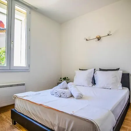 21 Centre Historique - Gare- Place De La Comedie *