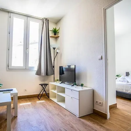 21 Centre Historique - Gare- Place De La Comedie * Montpellier